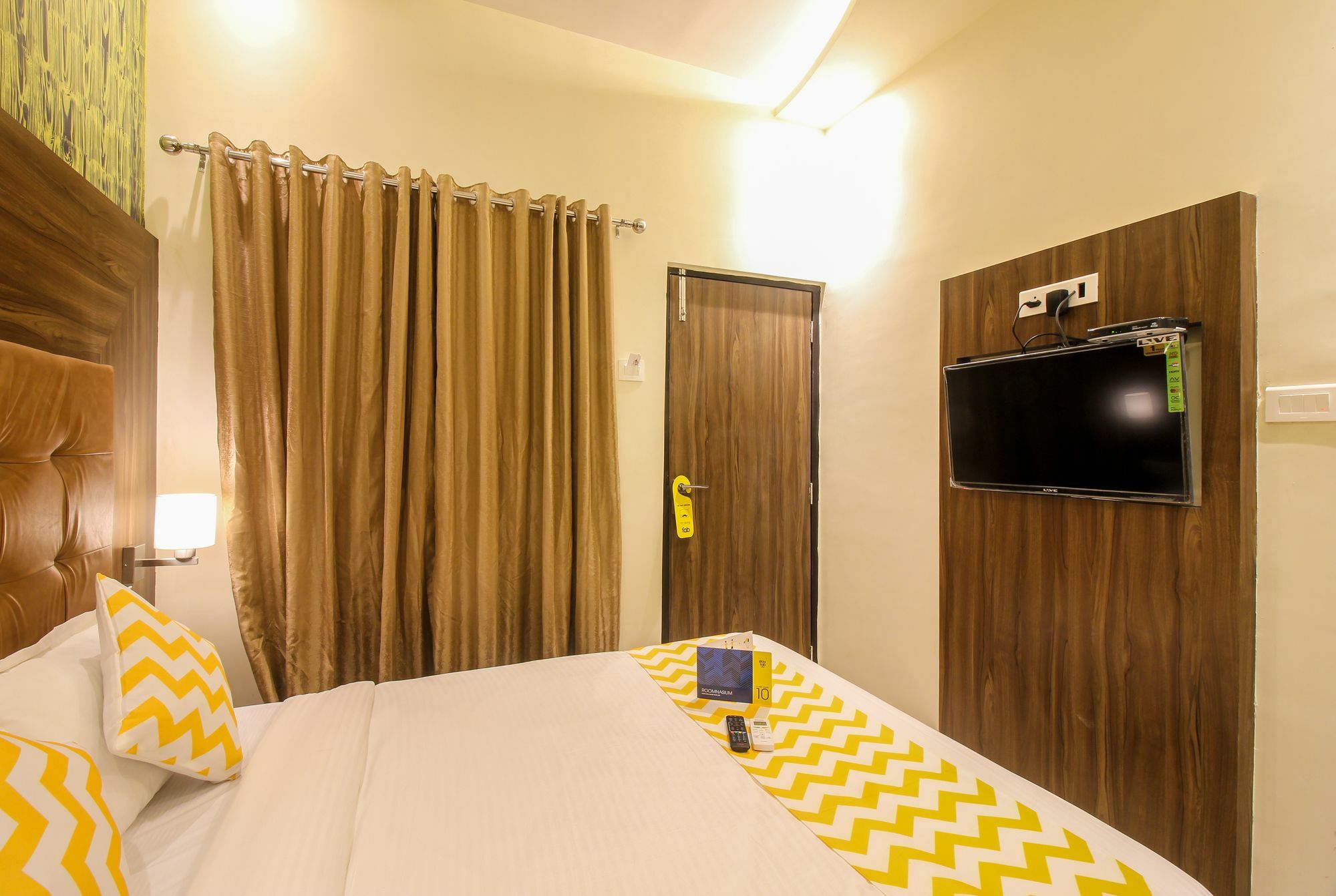 Fabhotel Amour - Nr Mumbai International Airport Exterior foto