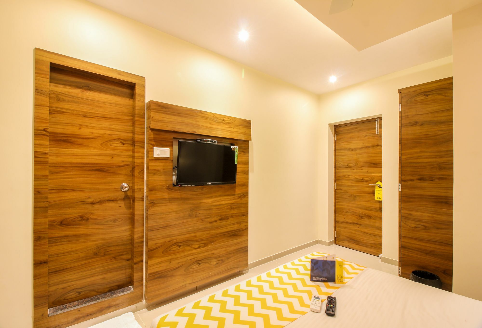 Fabhotel Amour - Nr Mumbai International Airport Exterior foto